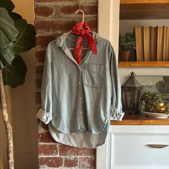 Universal Thread Tops - SOLD // Light Wash Denim Shirt